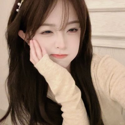 阿翁丽的青春封面